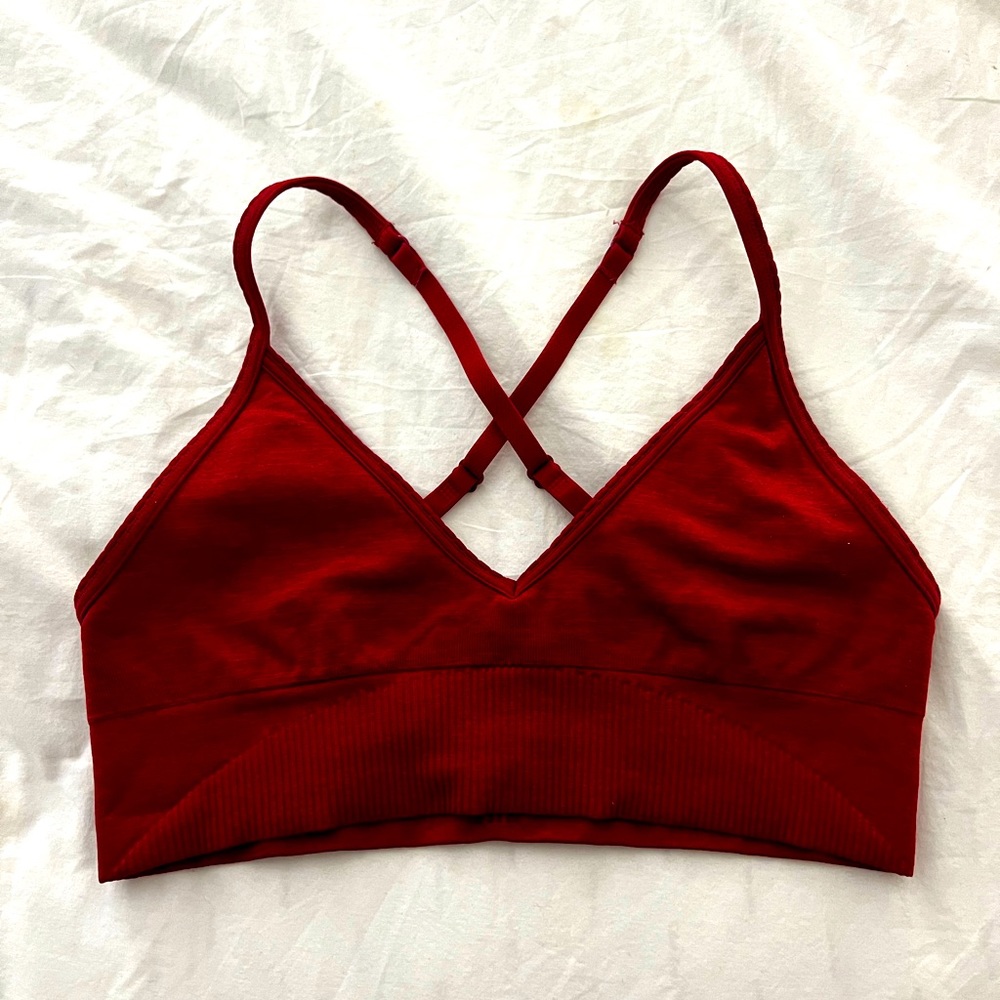 Lululemon Sports Bra (6 or 8 size)